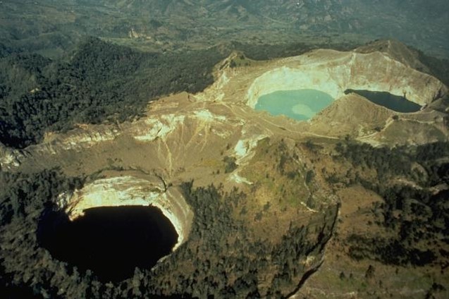 kelimutu1