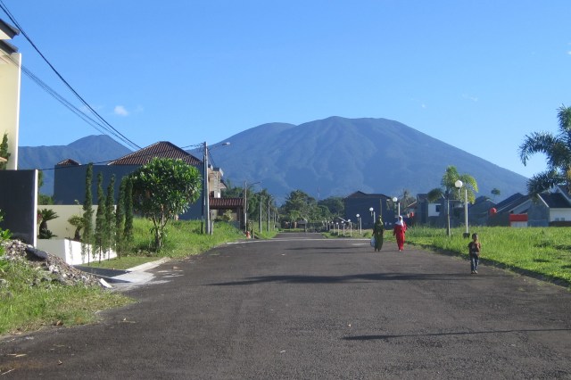 Mount_Gede_00